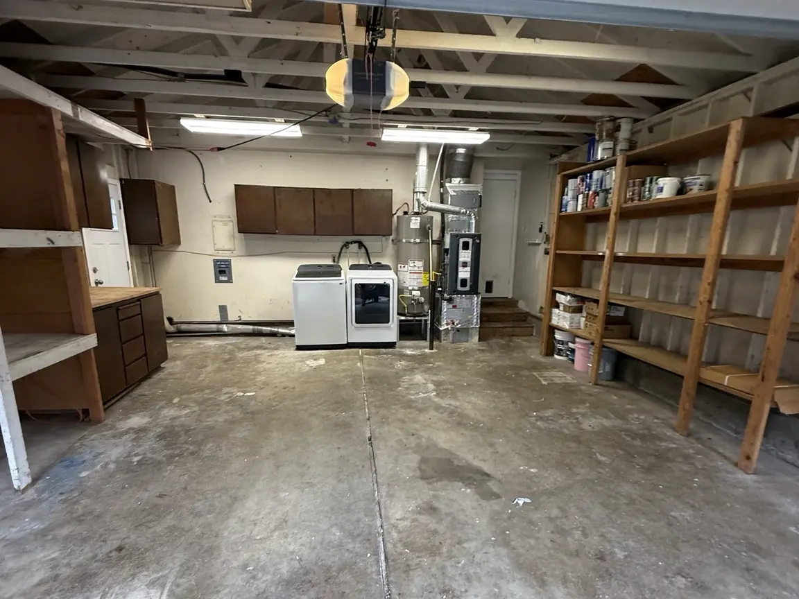 Garage after a JunkPDX cleanout